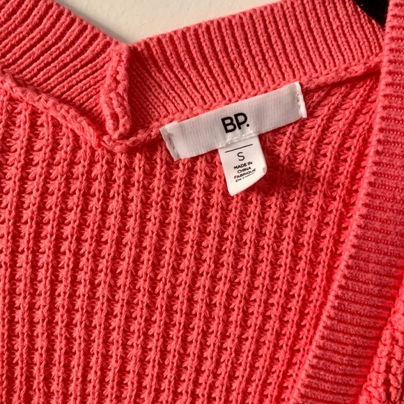 Tie Knot Sweater - Picture 3 of 3